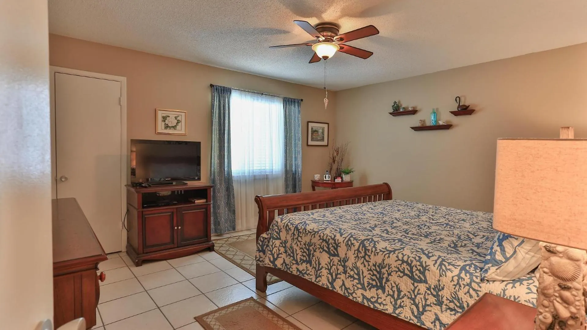 Southbay By The Gulf 73 An Updated Townhome Just Steps From The Beach A Family Friendly Destin Vacation Holiday home